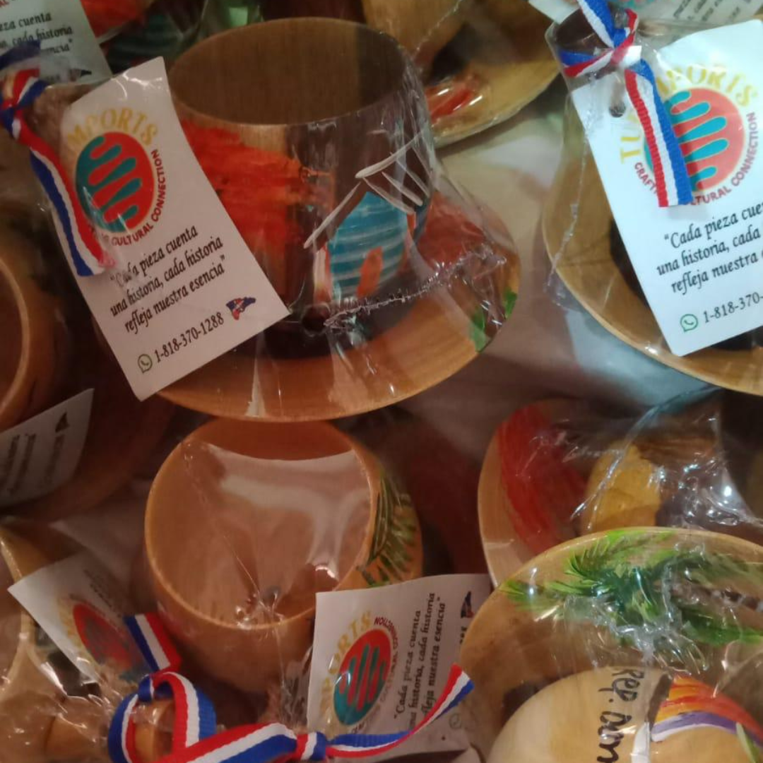 Wooden Cups with Plates β Handcrafted Elegance πΏβ