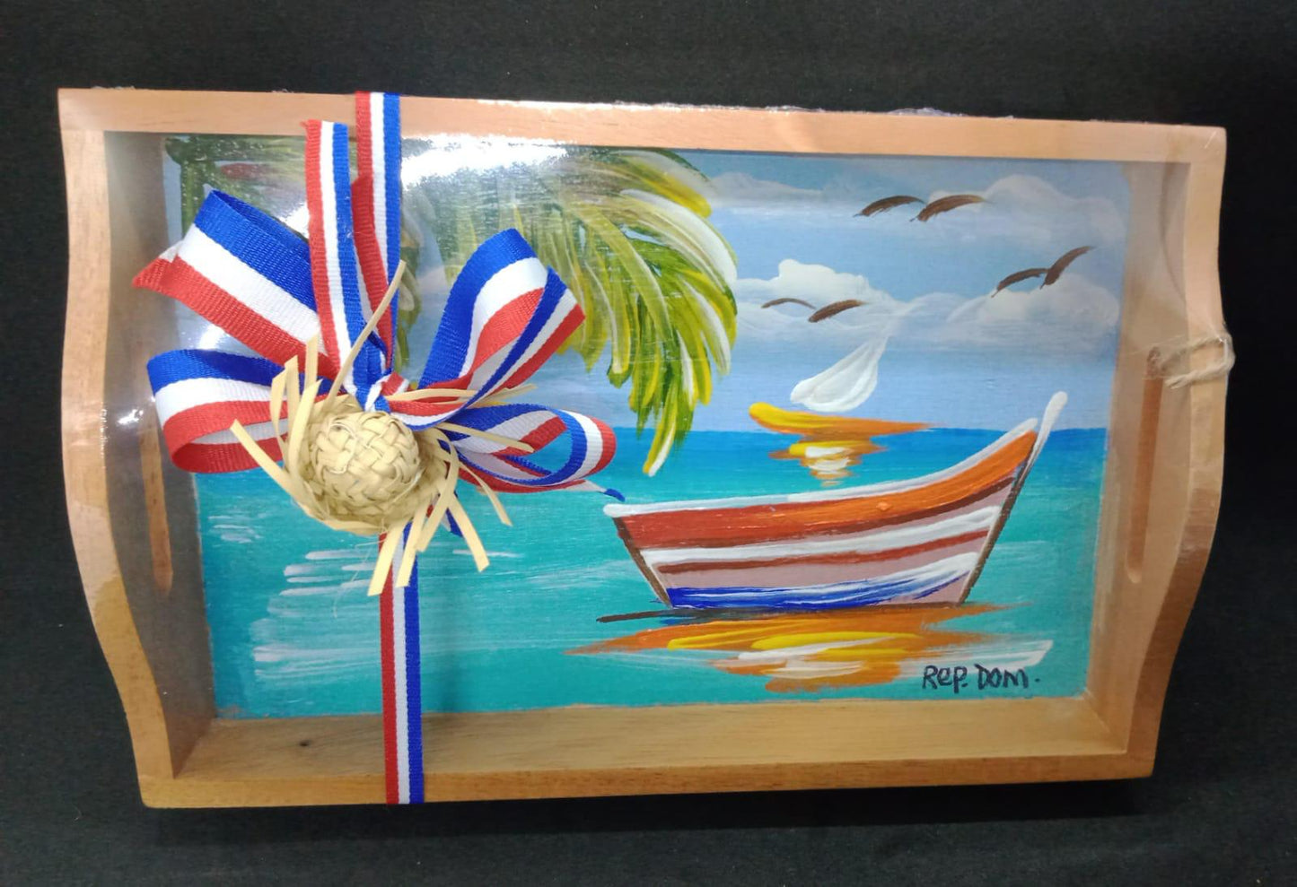 Hand-Painted Wooden Tray – Dominican Artisan Craft